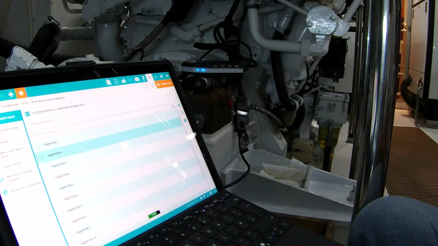 Dizüstü bilgisayarda motorun diagnostik verilerinin okunması